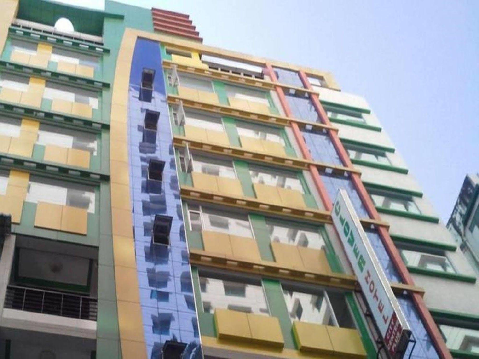Clover City Center Plus Hotel Янгон Екстериор снимка
